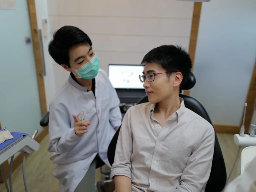 ขั้นตอนใส่ครอบฟันบนรากฟันเทียม